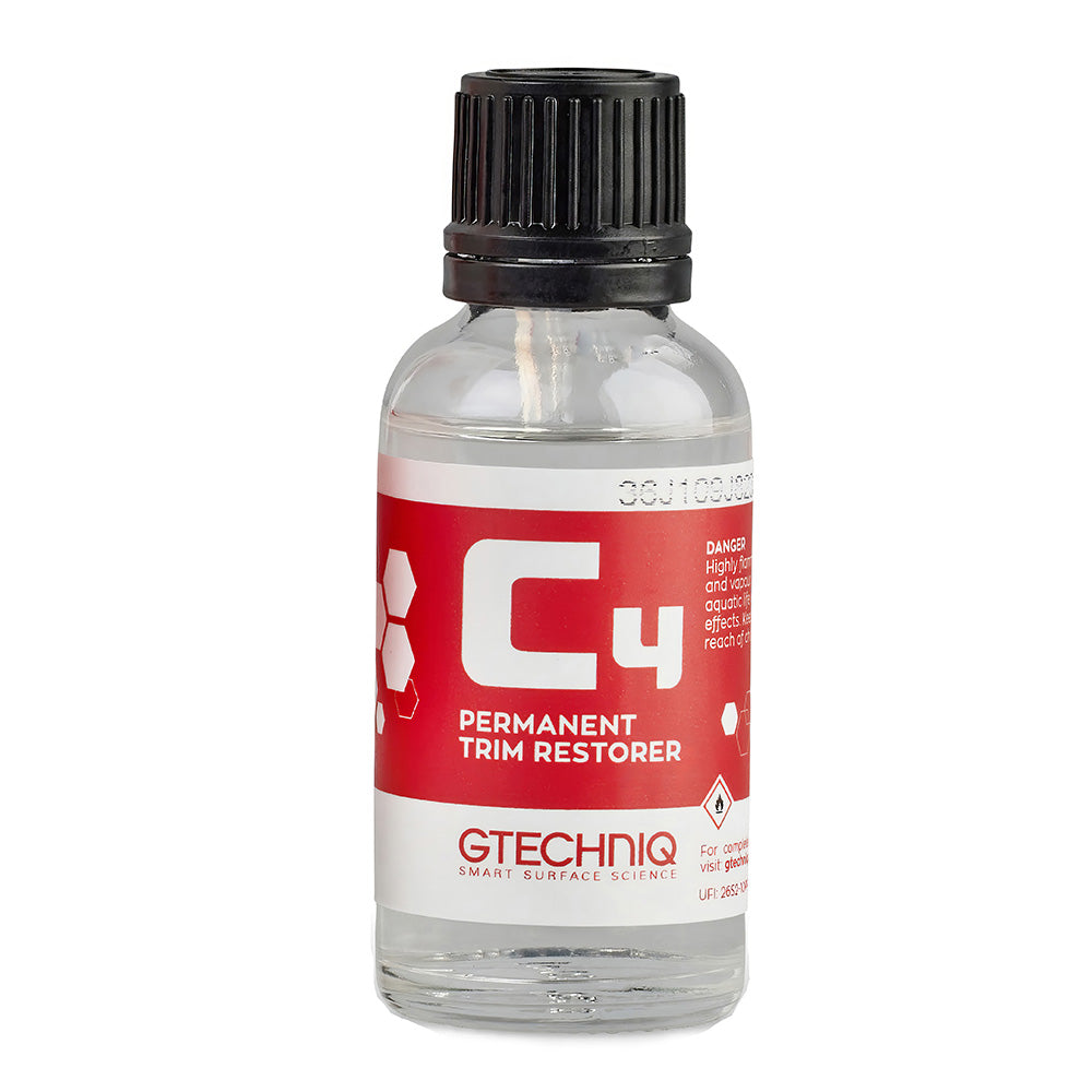 Gtechniq Auto C4 Permanent Trim Restorer - 30ml